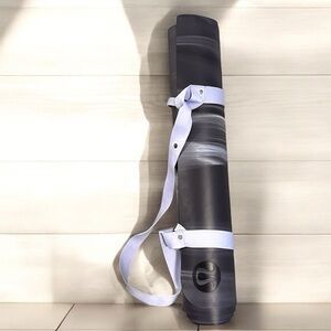 Lululemon Set Reversible Yoga Mat 1.5mm Marble Navy Pastel Loop It Up Mat Strap